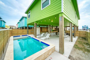 Priv Pool Covered Patio Lounge w Bar Sunset Views Green Gecko by AvantStay